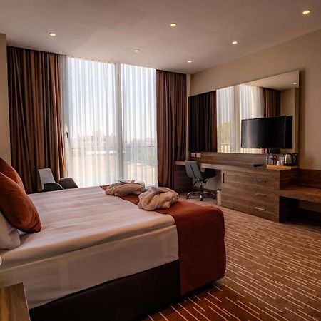 Ekor Elegance Hotel Фамагуста Екстериор снимка