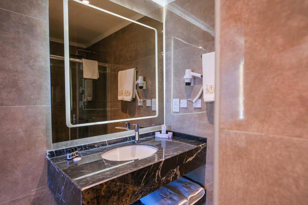 Ekor Elegance Hotel Фамагуста Екстериор снимка