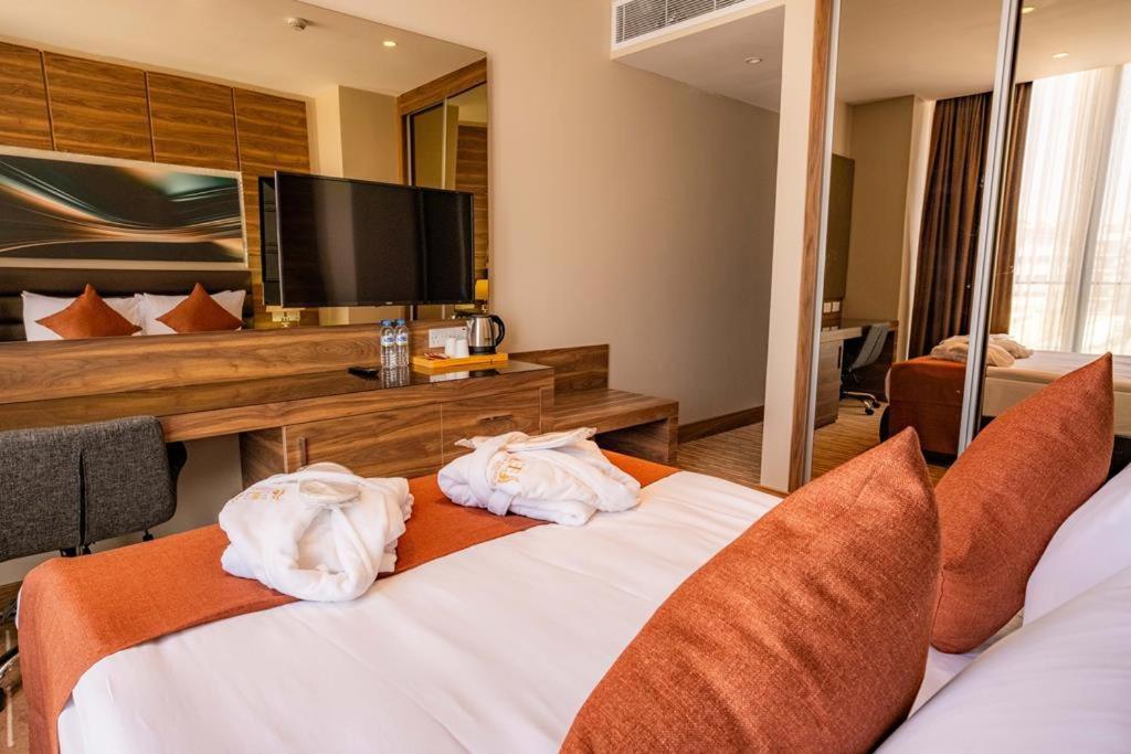 Ekor Elegance Hotel Фамагуста Екстериор снимка